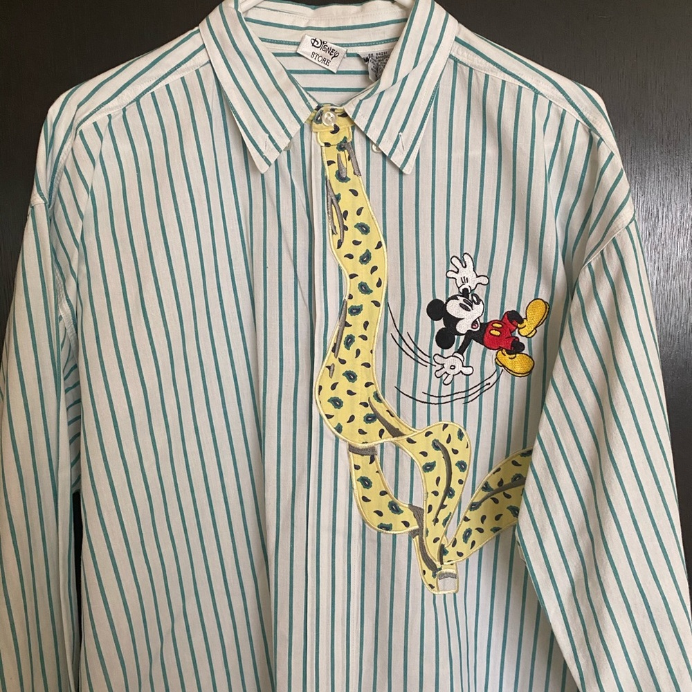 OLD DISNEY SHIRT. Very good condition